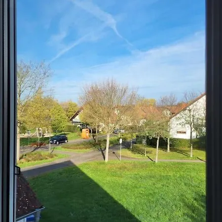 Appartement Schoene Mit Eigenem Eingang Und Parkplatz *